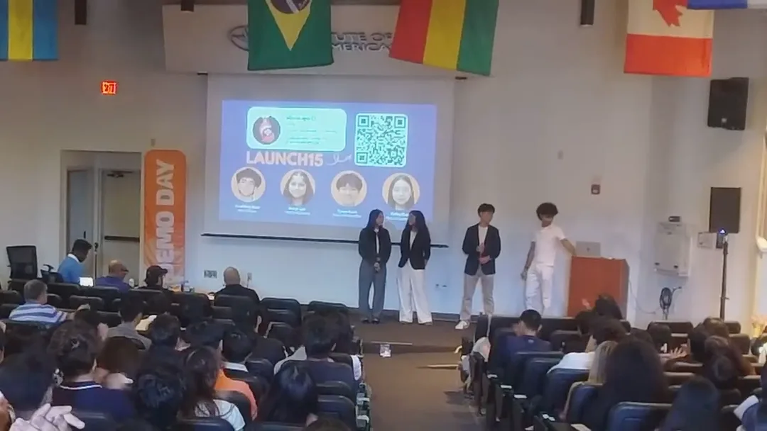 A LaunchX Demo Day on stage